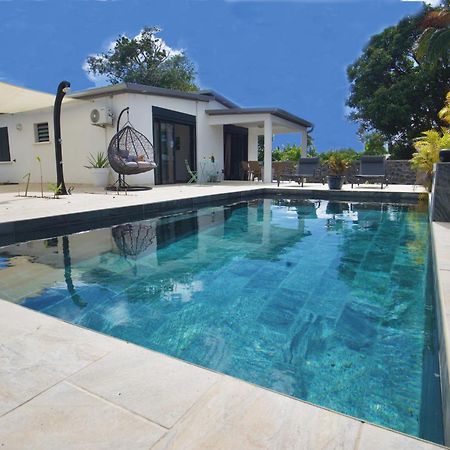 Le Beau Vallon 1- Jacuzzi Privatif Et Piscine Chauffee Partagee Saint-Benoît エクステリア 写真