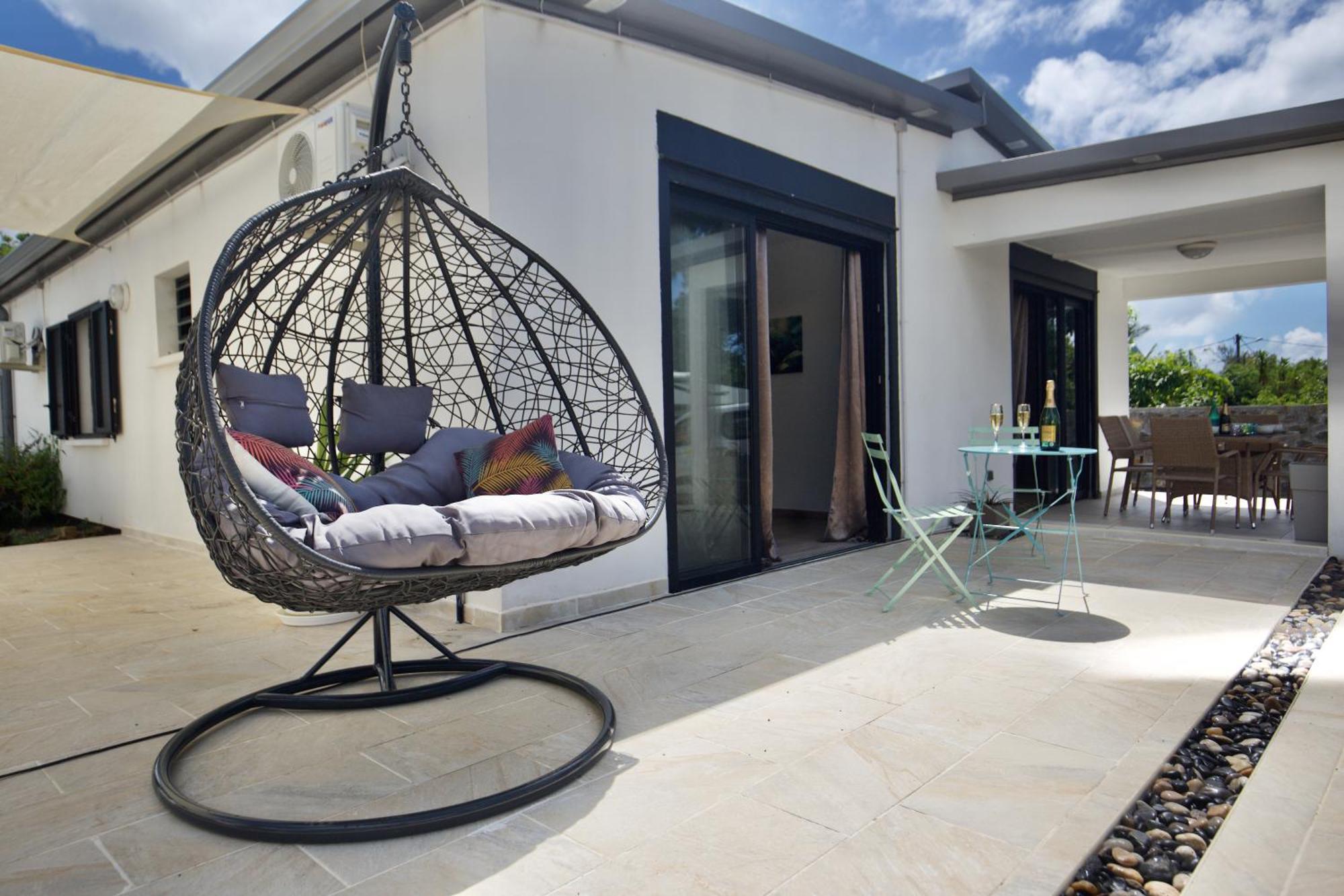 Le Beau Vallon 1- Jacuzzi Privatif Et Piscine Chauffee Partagee Saint-Benoît エクステリア 写真