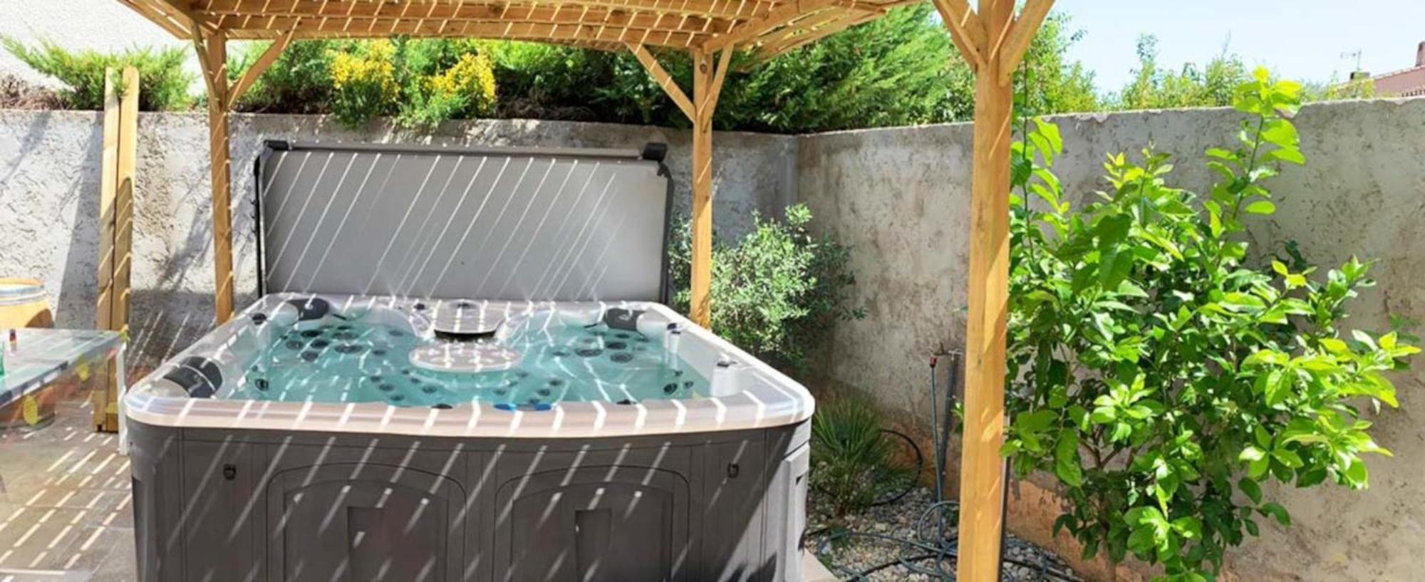 Le Beau Vallon 1- Jacuzzi Privatif Et Piscine Chauffee Partagee Saint-Benoît エクステリア 写真